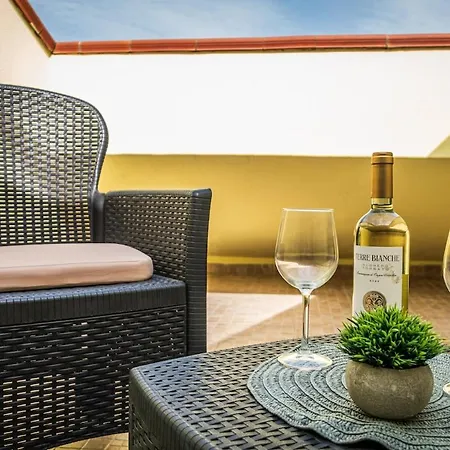 Private Terrace- Modern 5 Minutes From The Sea Apartment Cagliari