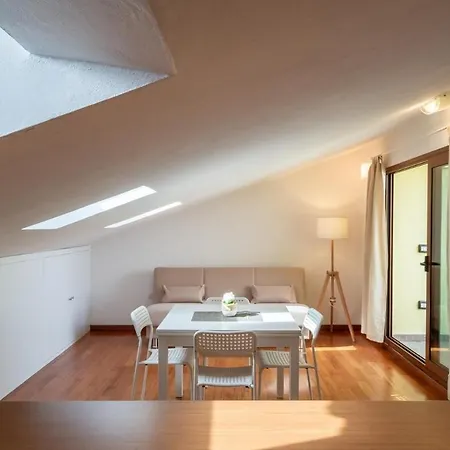 דירה Private Terrace- Modern 5 Minutes From The Sea