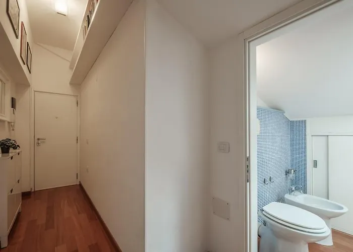 Private Terrace- Modern 5 Minutes From The Sea Апартаменты *