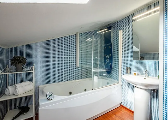 Private Terrace- Modern 5 Minutes From The Sea Апартаменты
