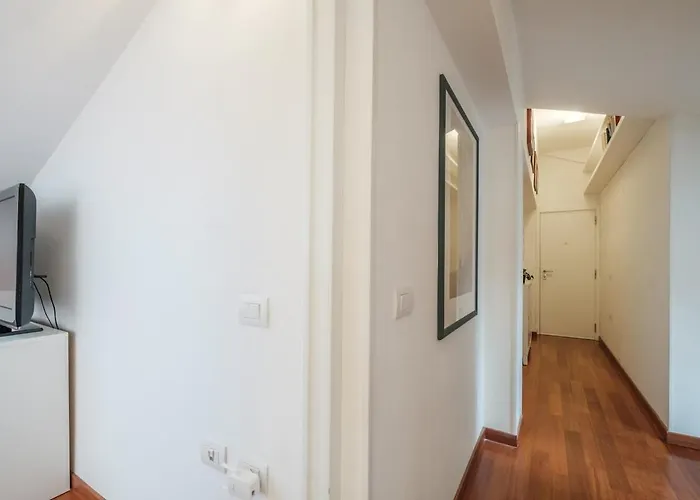 Private Terrace- Modern 5 Minutes From The Sea Апартаменты