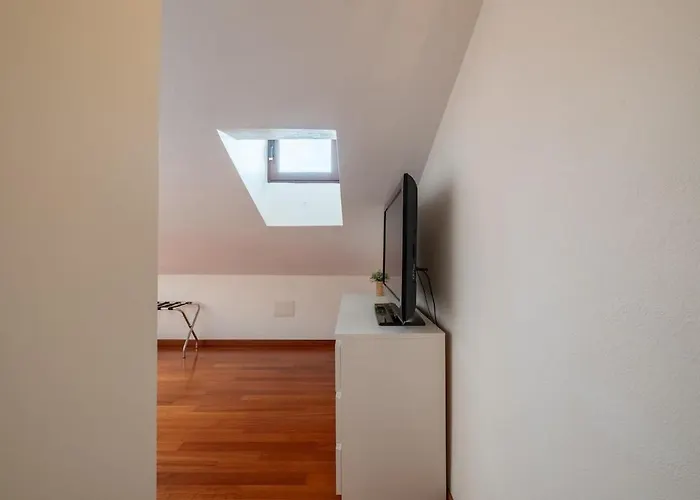 Апартаменты Private Terrace- Modern 5 Minutes From The Sea *